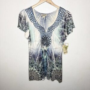 New One World Blue Green Short Sleeve V-neck Stretch T-Shirt Women's Small Boho